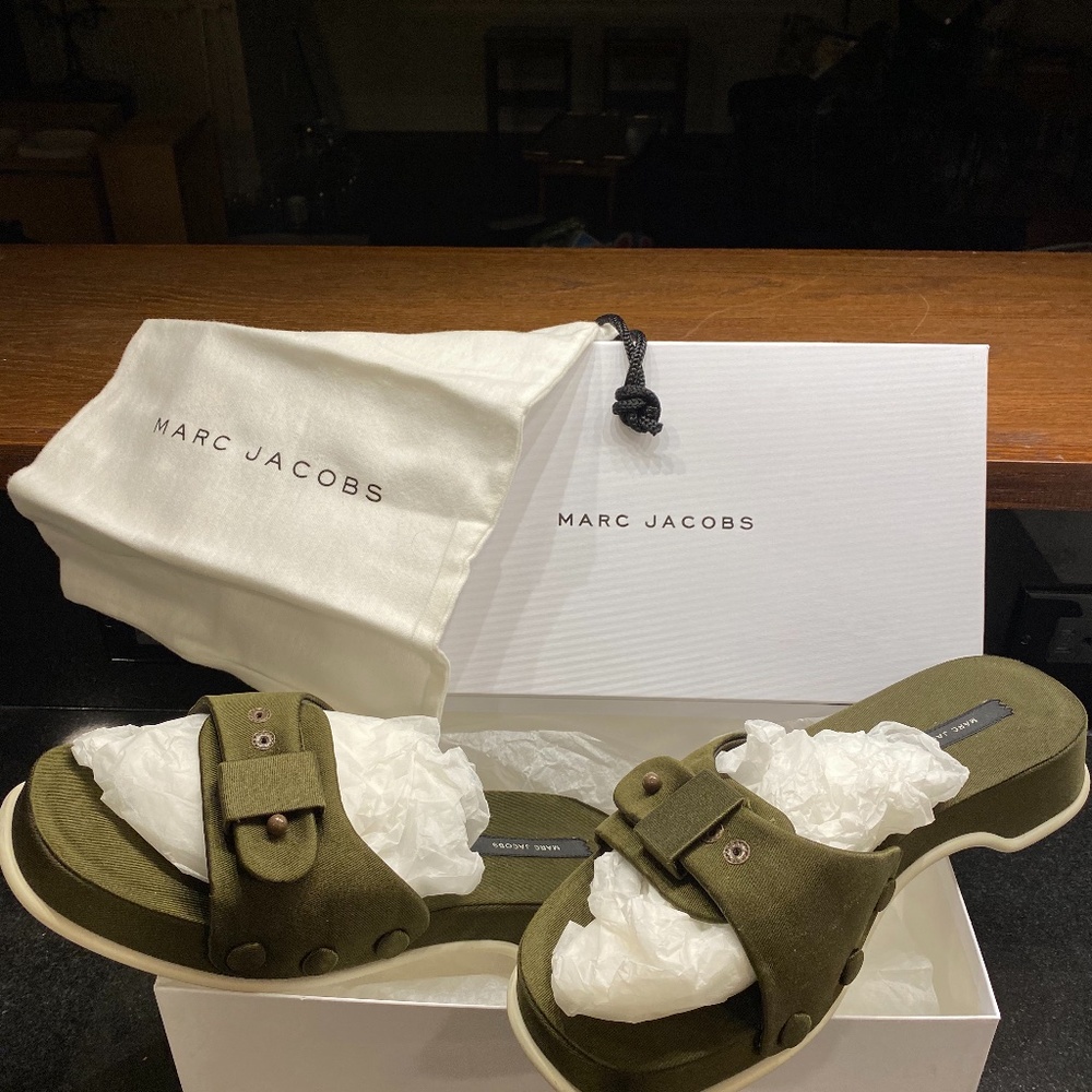 Marc Jacob’s Anita Sandal